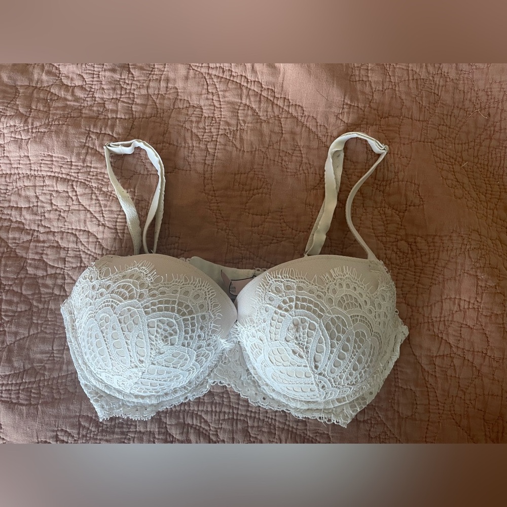 Victoria's Secret Dream Angels Lined Demi White Lace Bra